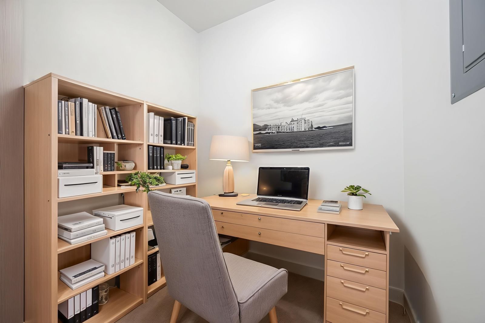 Listing Image 5