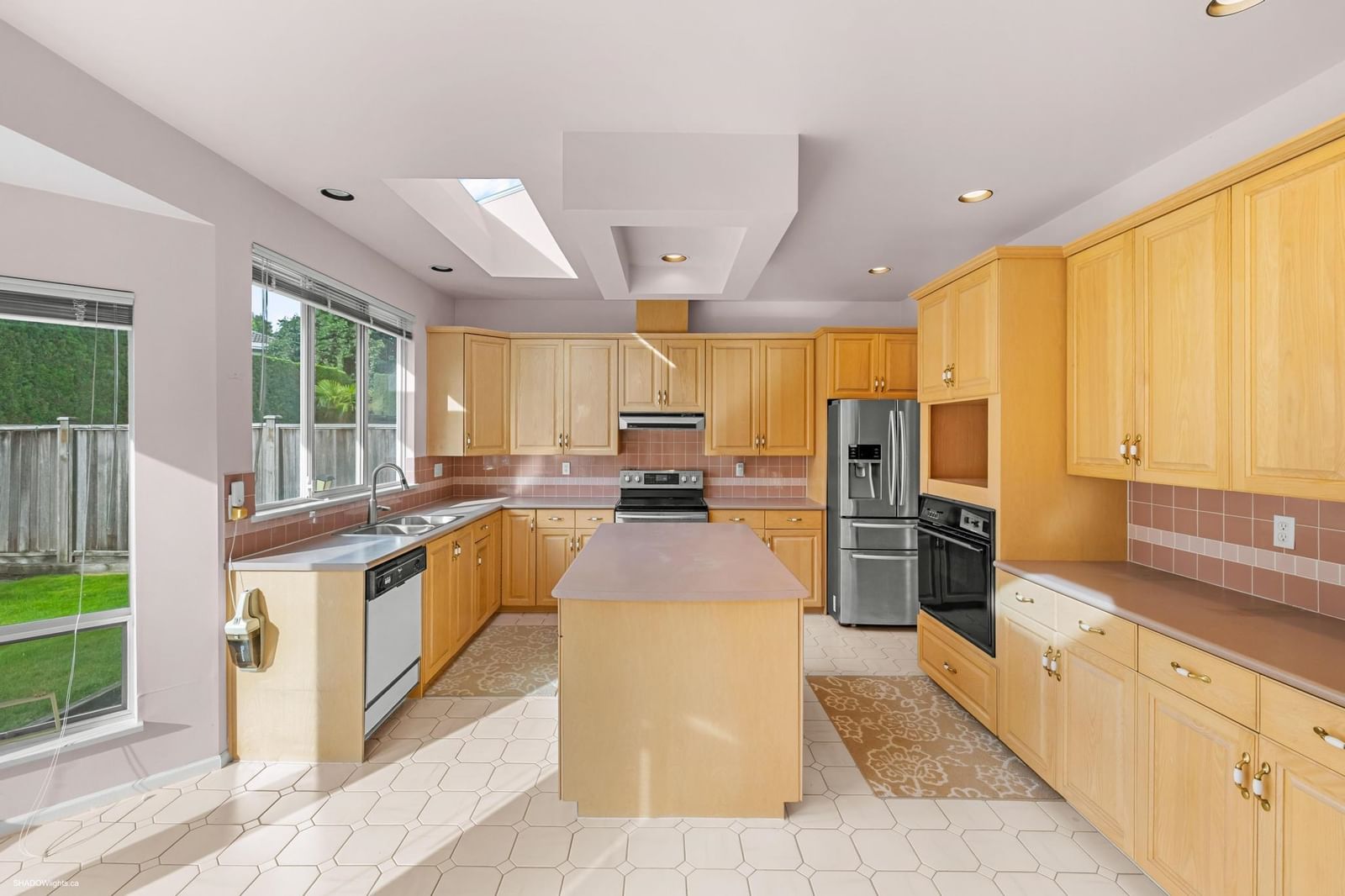 Listing Image 12