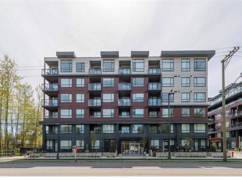 E504 - 13858 108 Avenue