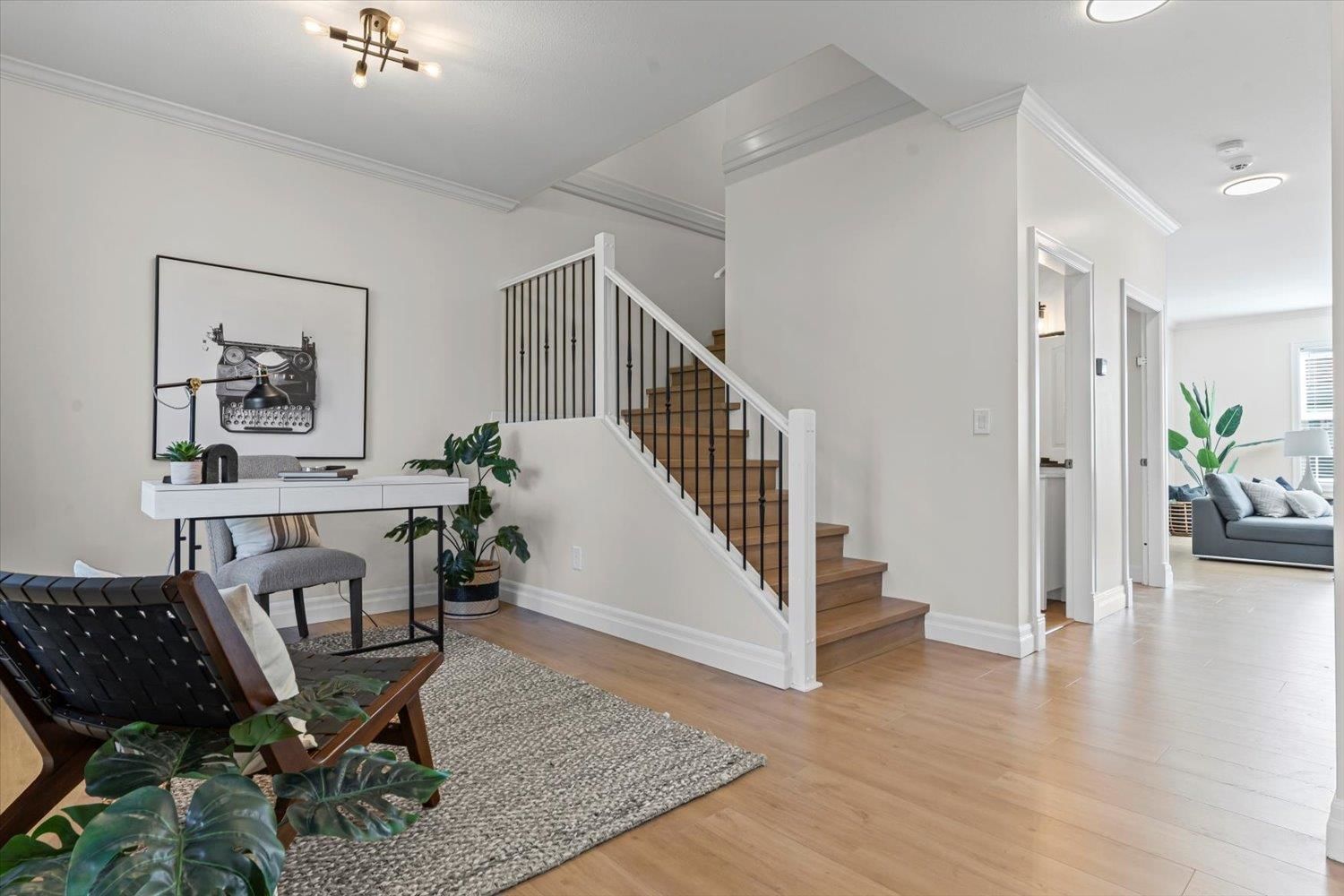 Listing Image 16