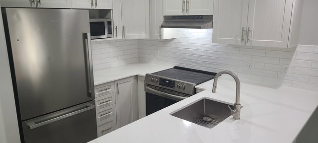 215 - 20200 56 Avenue