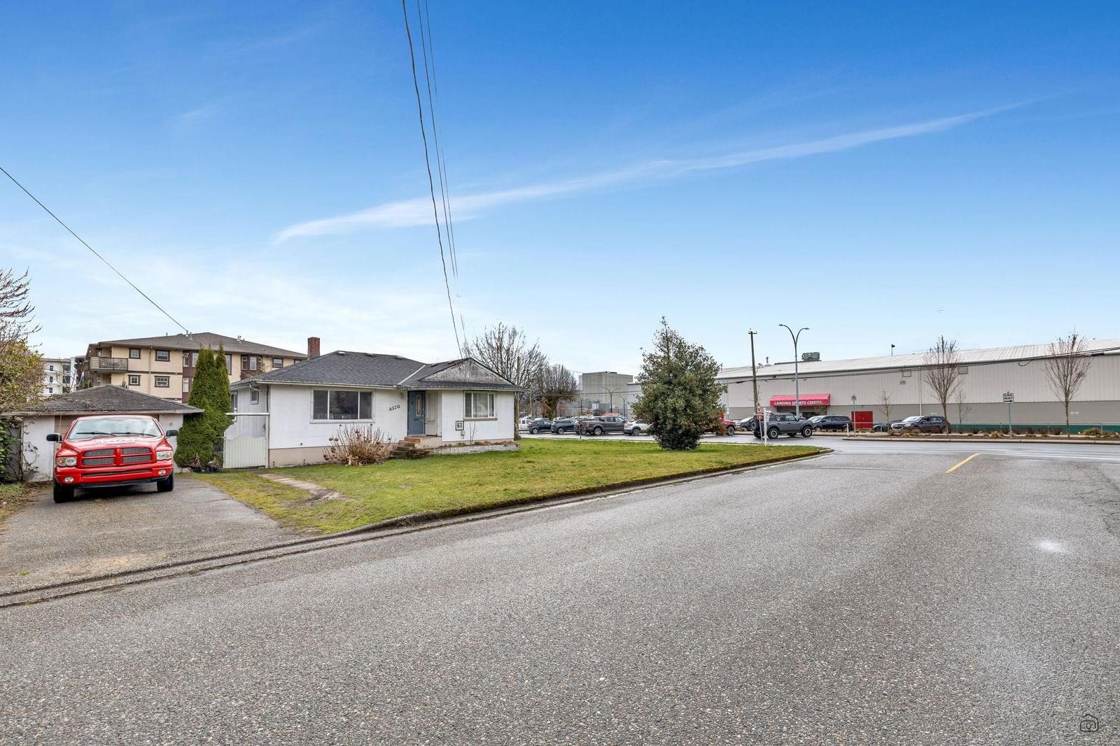 Listing Image 15