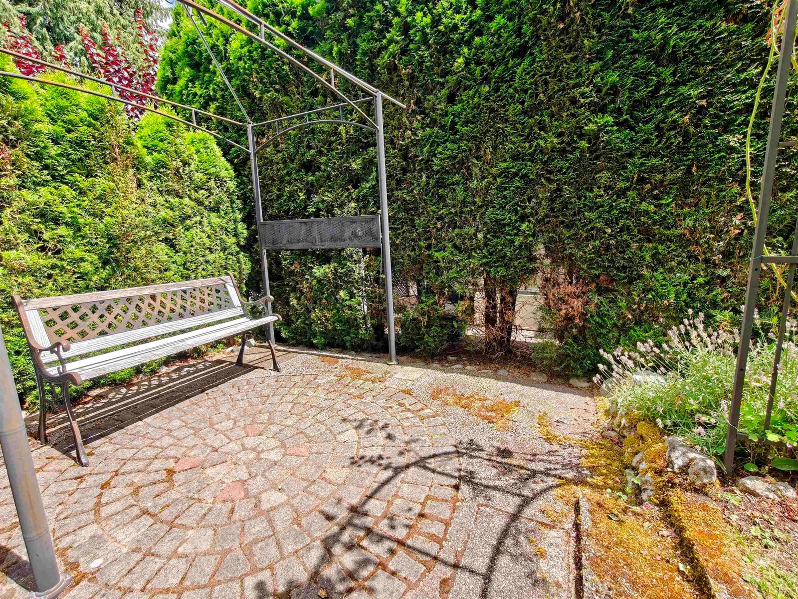 Listing Image 6
