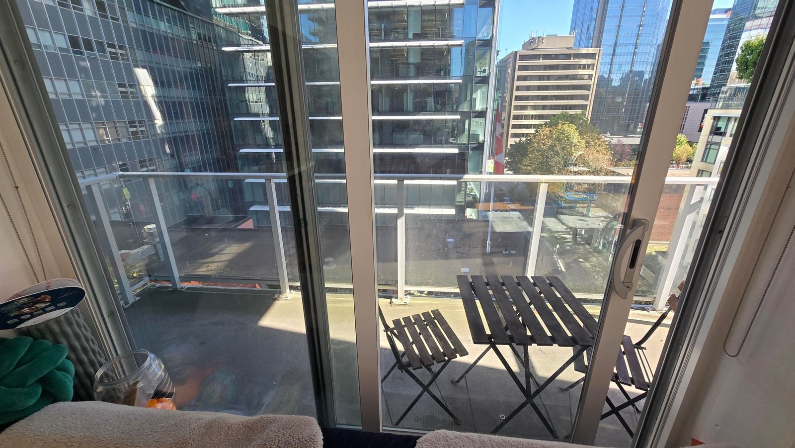 Listing Image 8