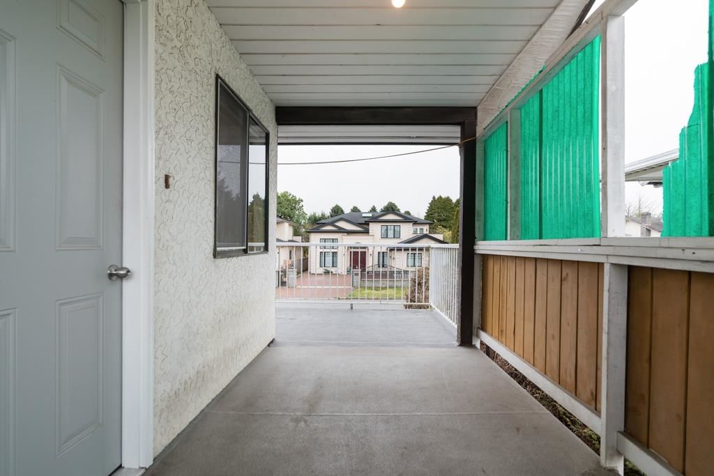 Listing Image 17