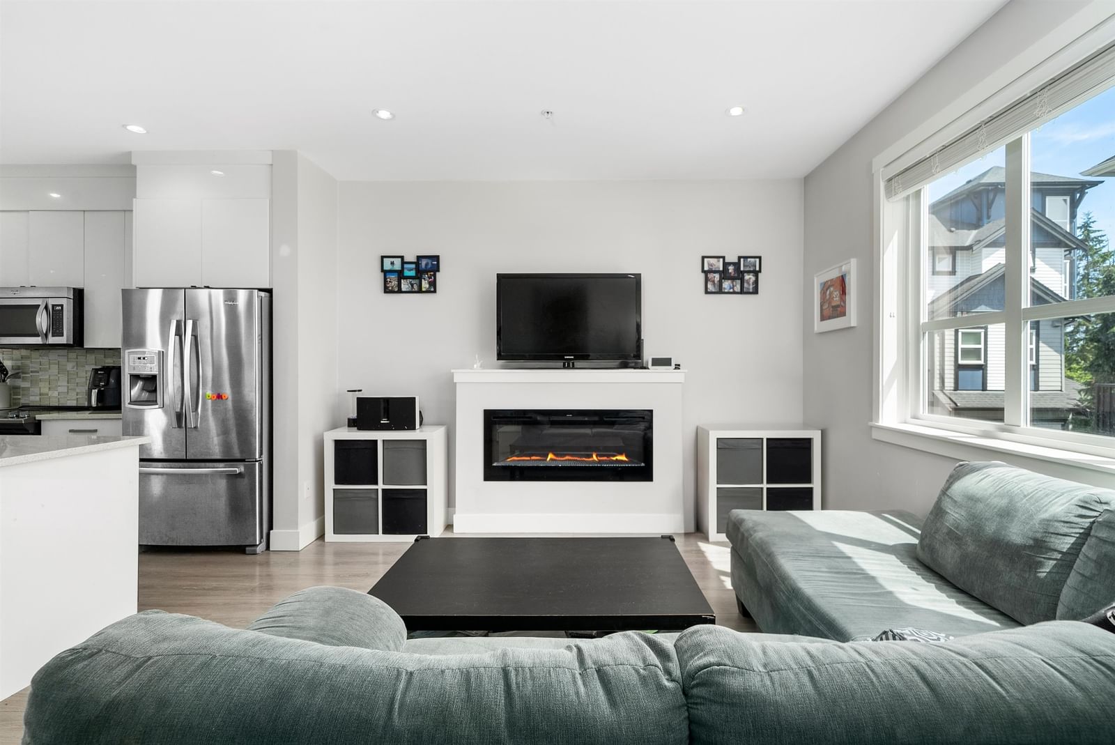 Listing Image 9