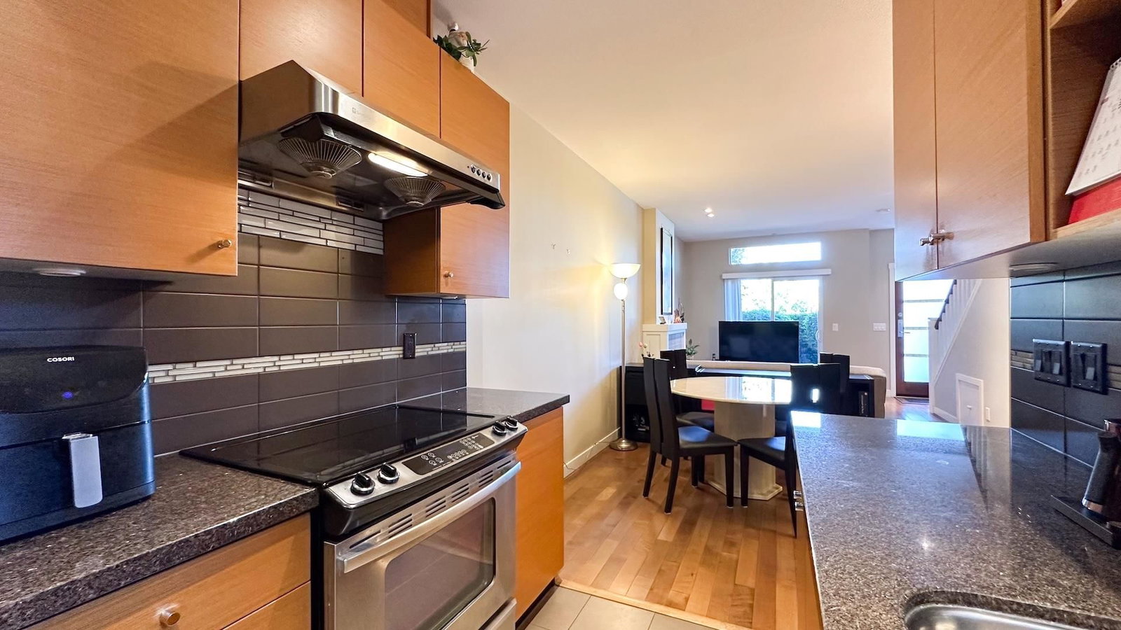 Listing Image 15
