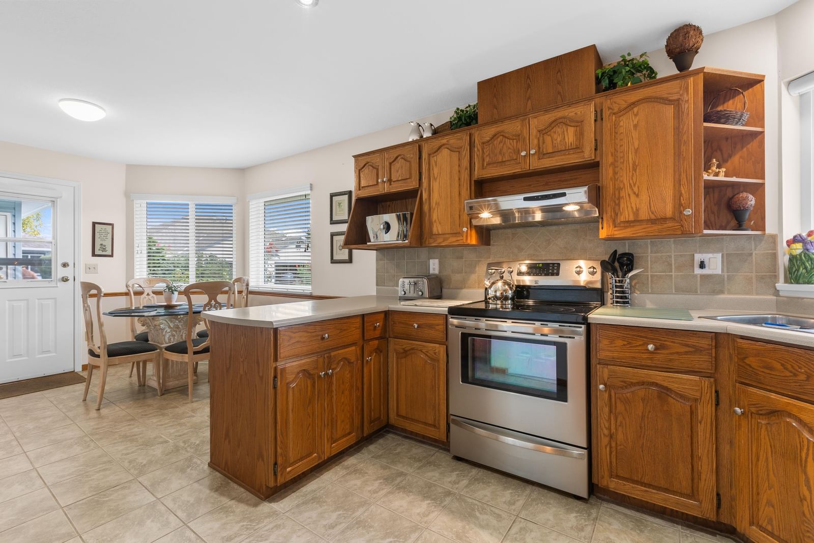 Listing Image 12