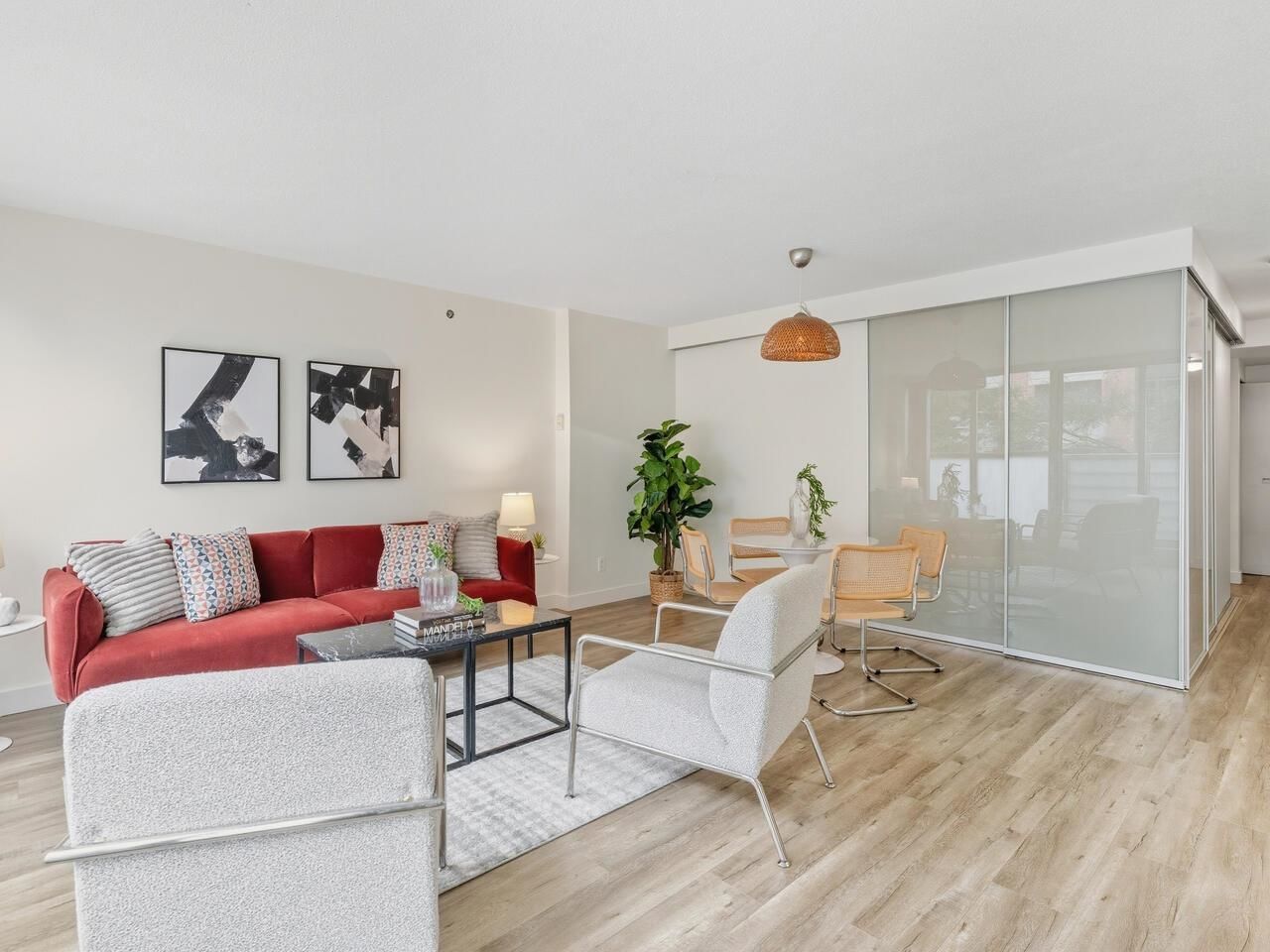 Listing Image 15