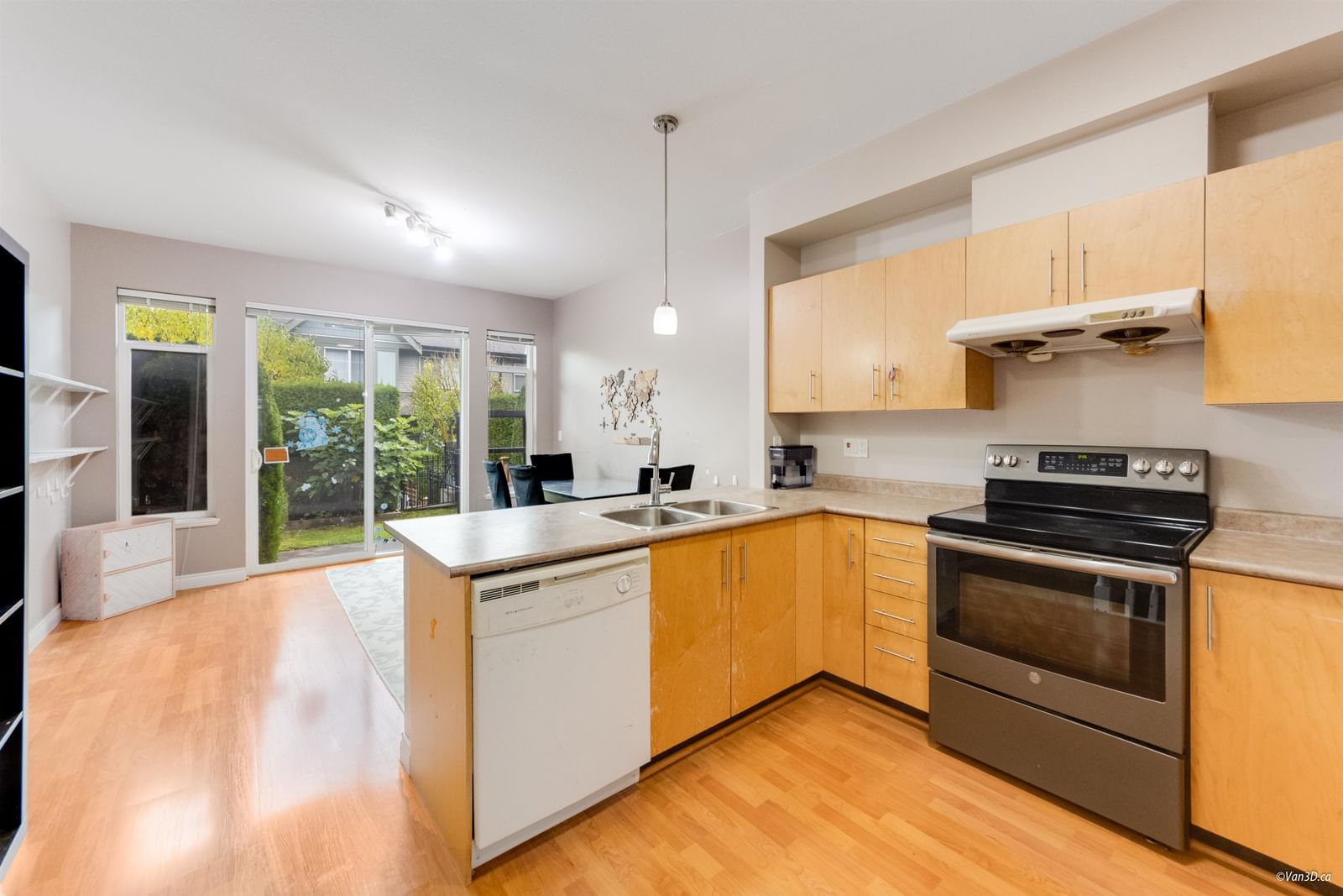 Listing Image 9