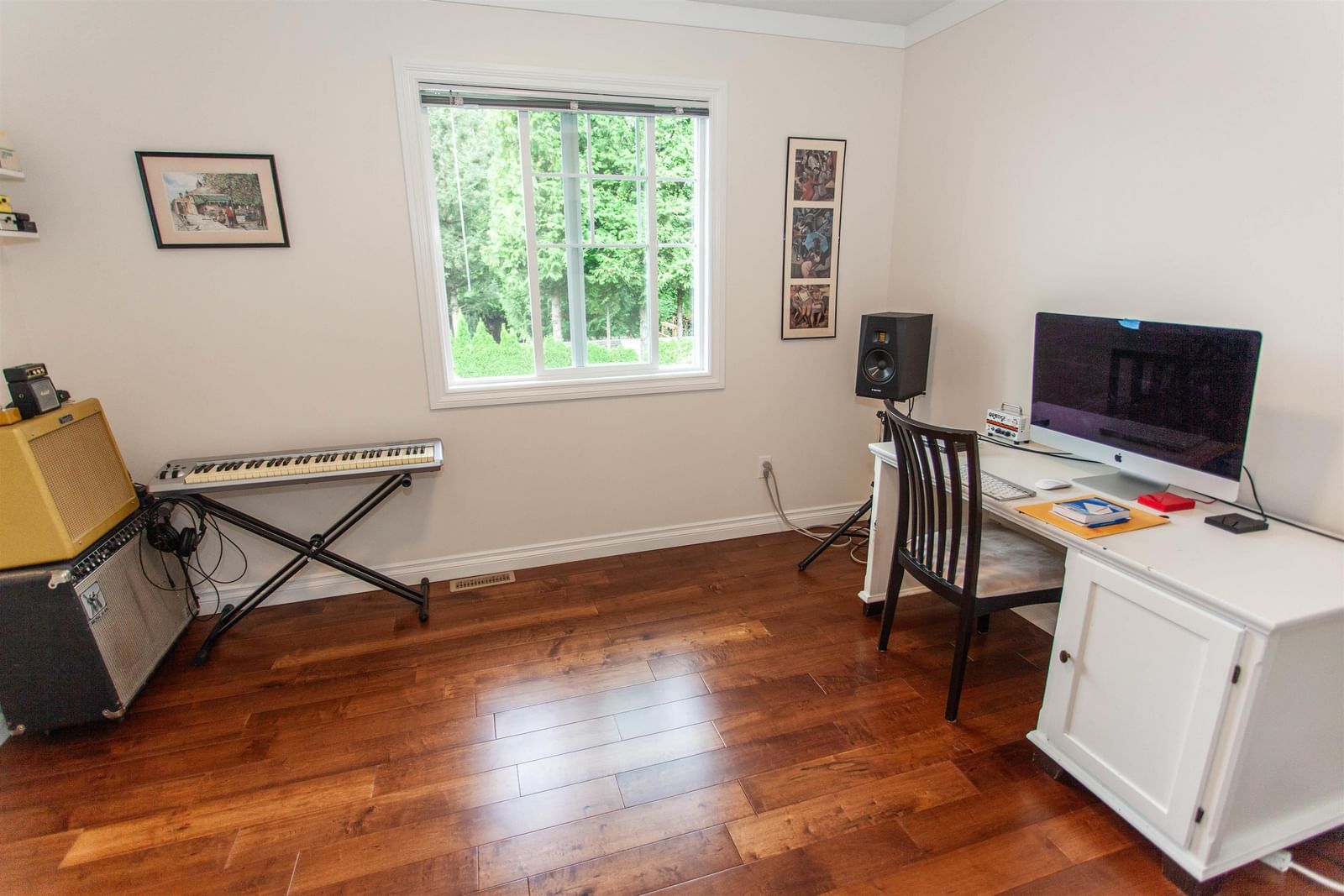 Listing Image 15