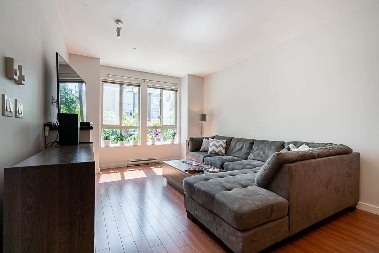 Listing Image 10