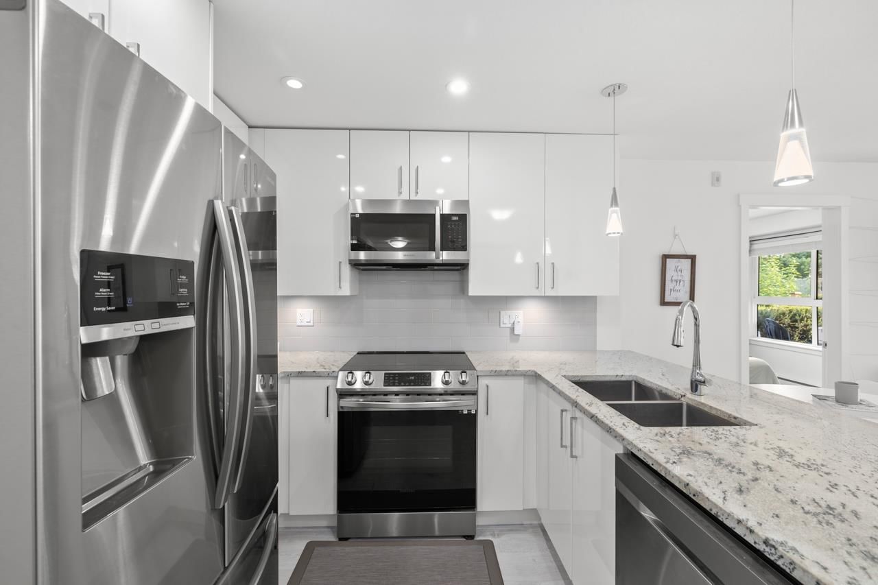 Listing Image 18