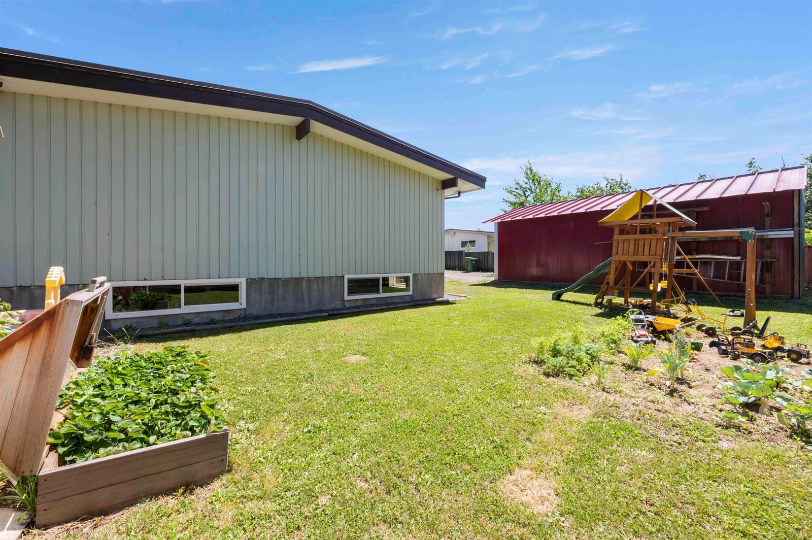 Listing Image 27
