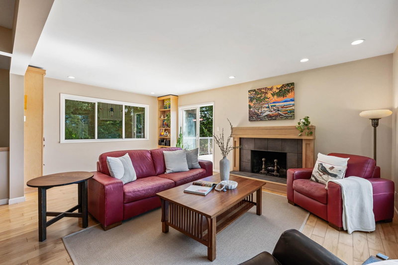 935 Stardale Avenue, Coquitlam, V3J 4W1 | Image 3