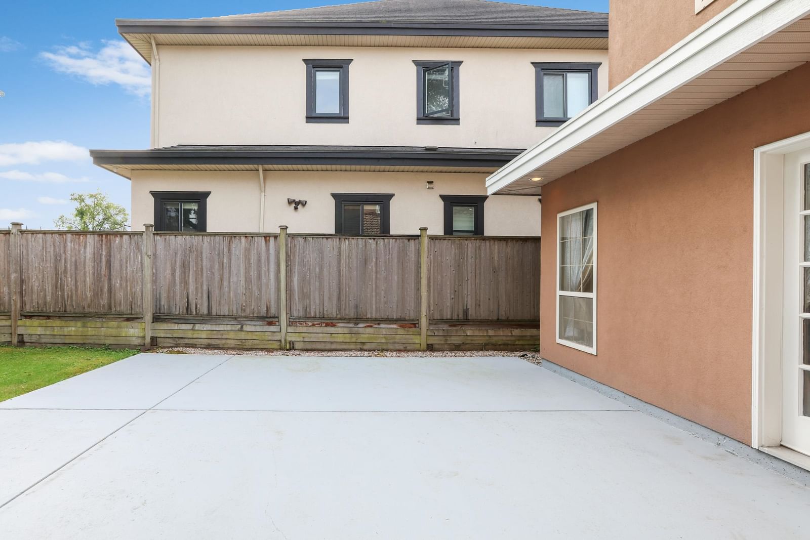 Listing Image 33