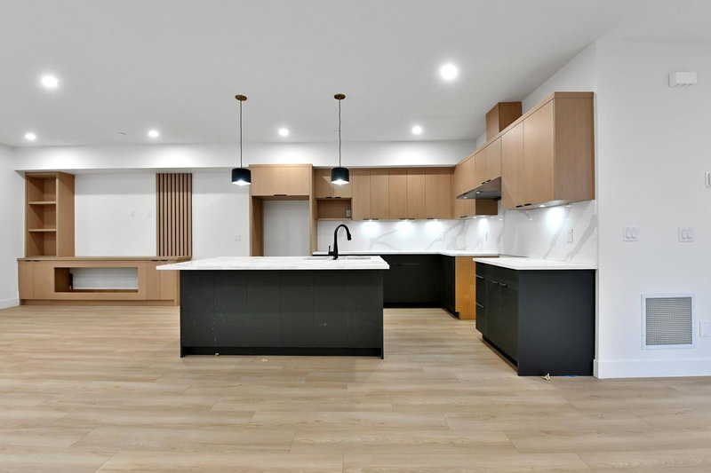 32905 3 Avenue, Mission, V2V 1N2 | Image 2