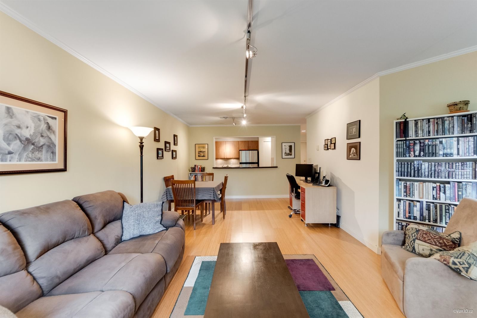 Listing Image 5