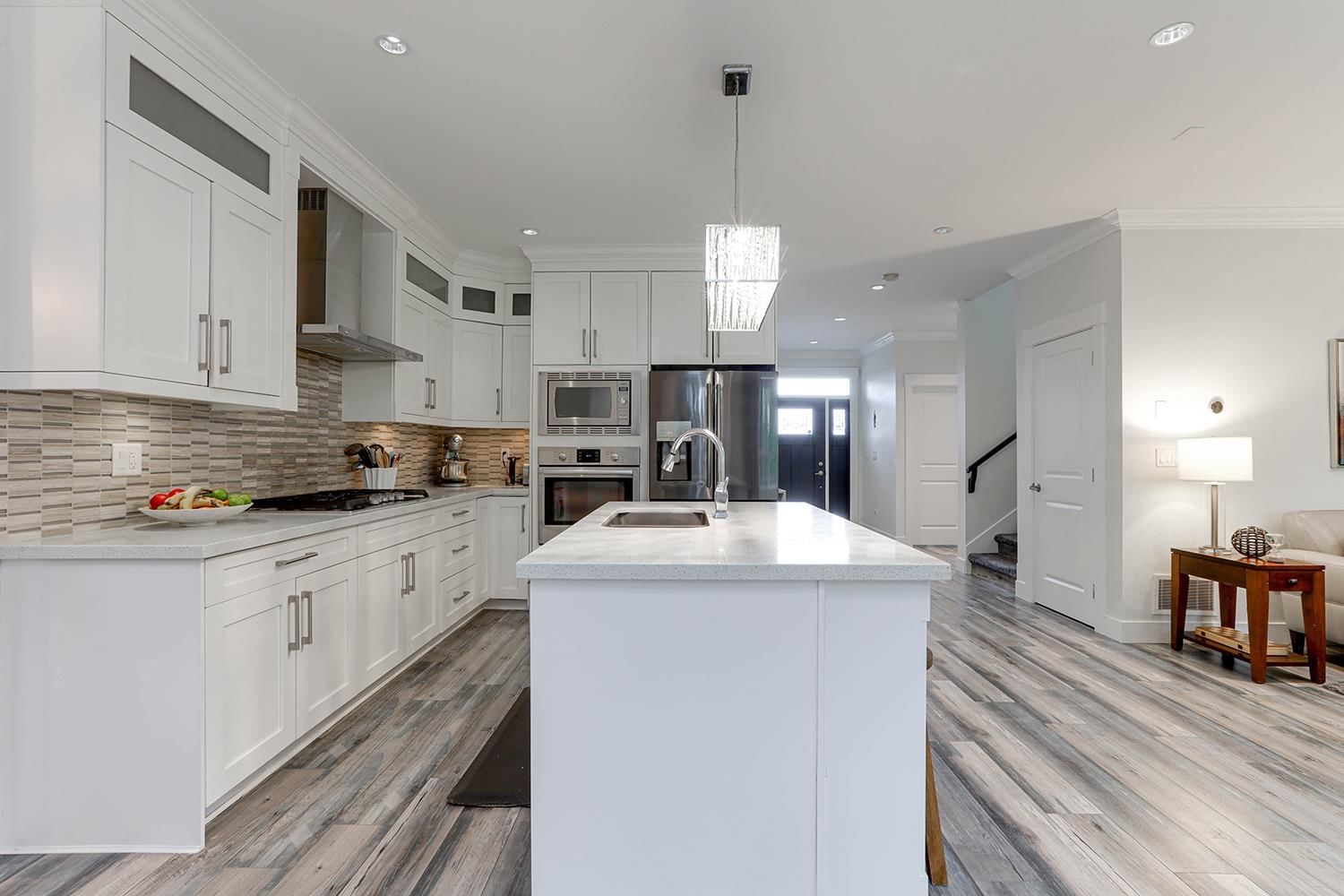 Listing Image 10