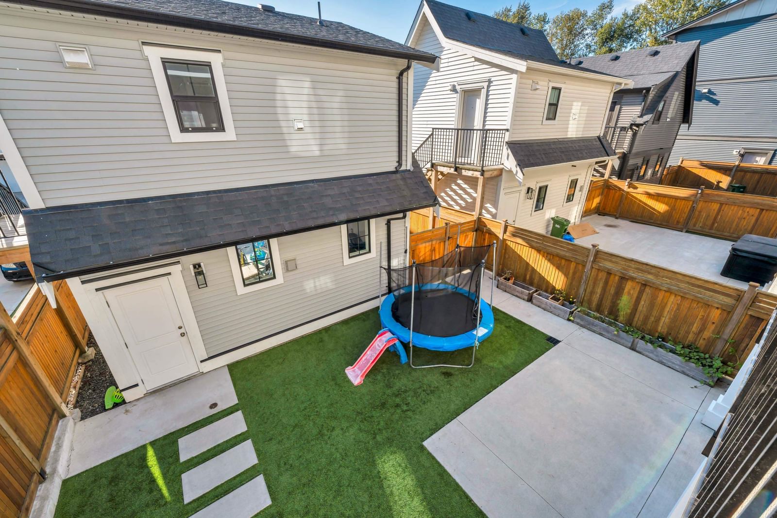 Listing Image 21