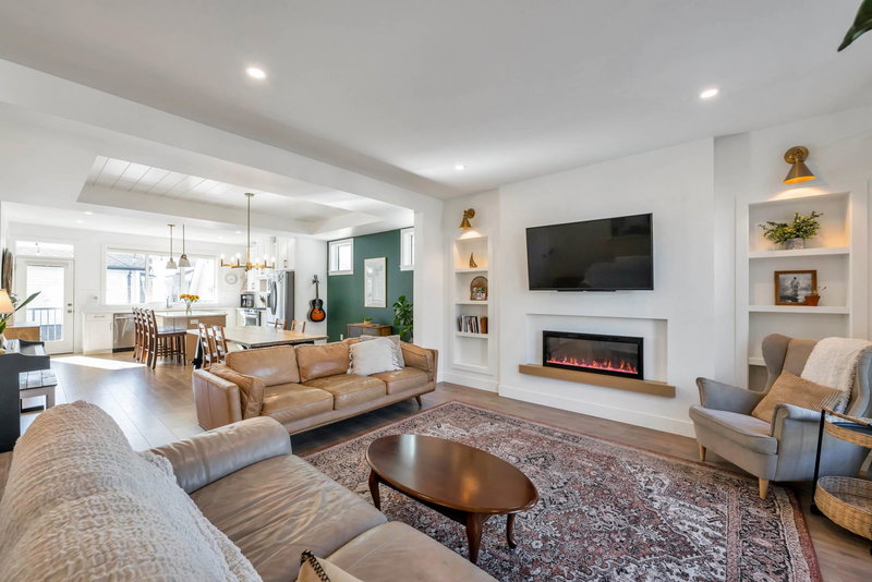 7819 Cedarbrook Road, Chilliwack, V2R 6G7 | Image 3