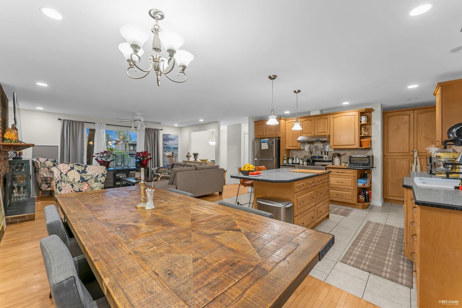 Listing Image 8