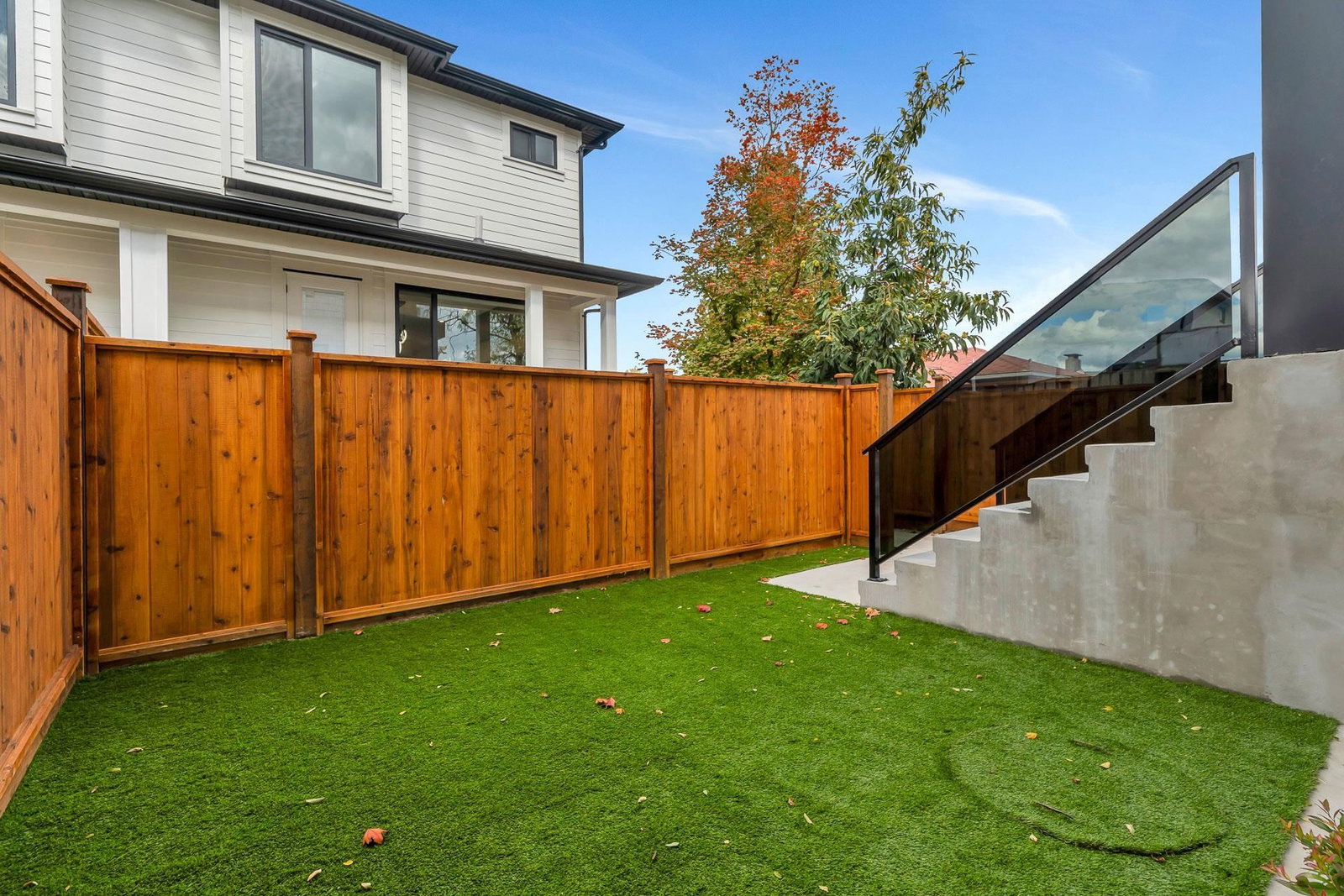 Listing Image 10