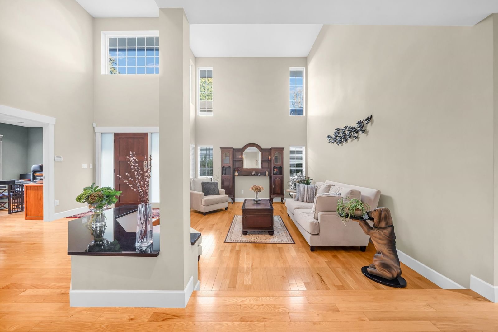 Listing Image 6