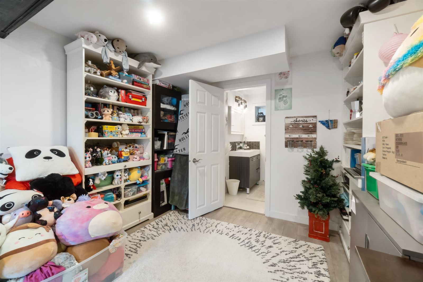 Listing Image 21