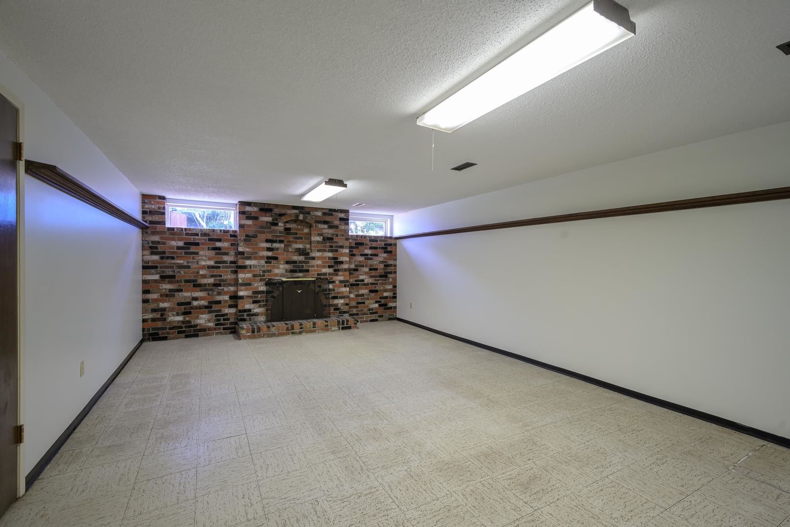 Listing Image 30