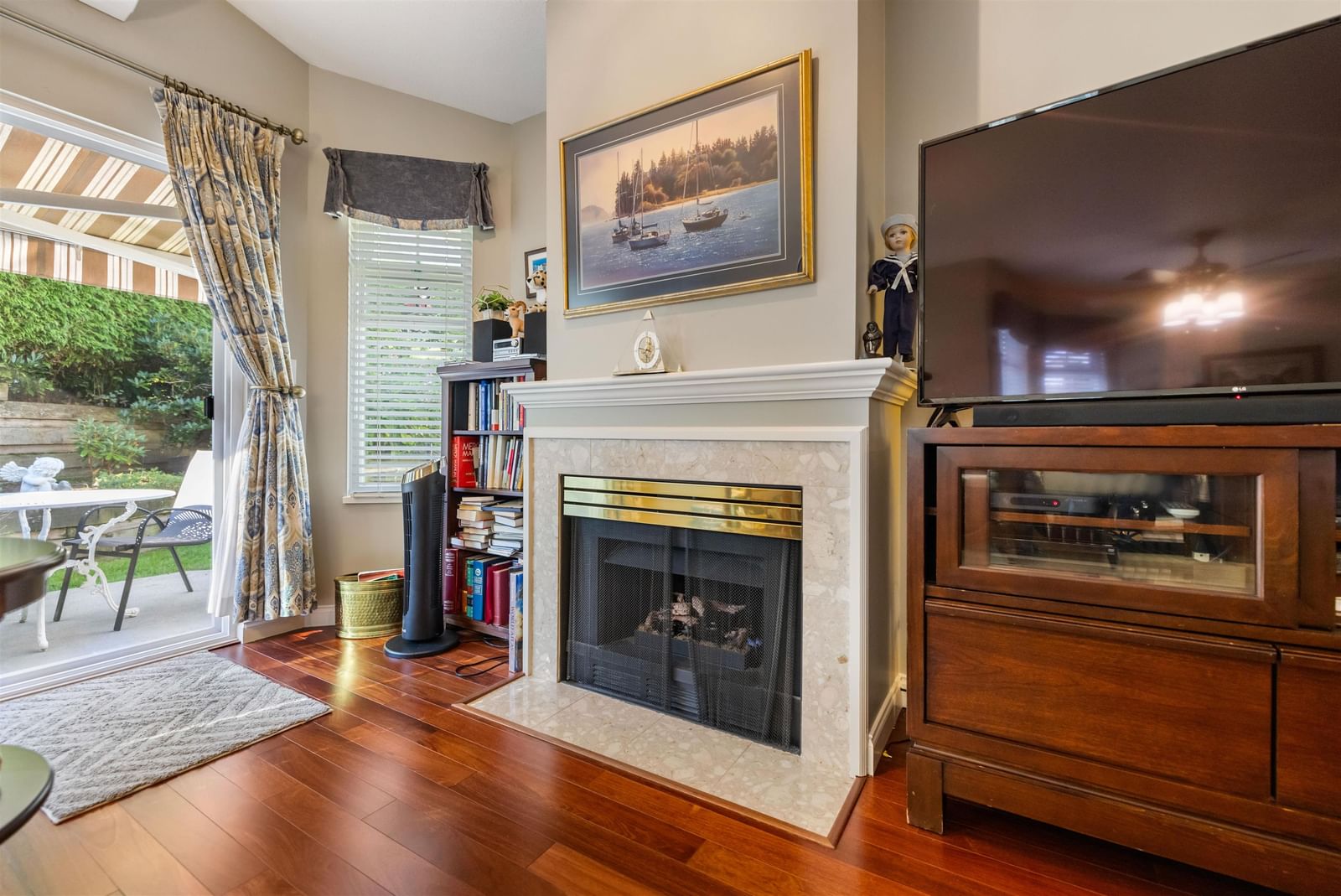 Listing Image 15