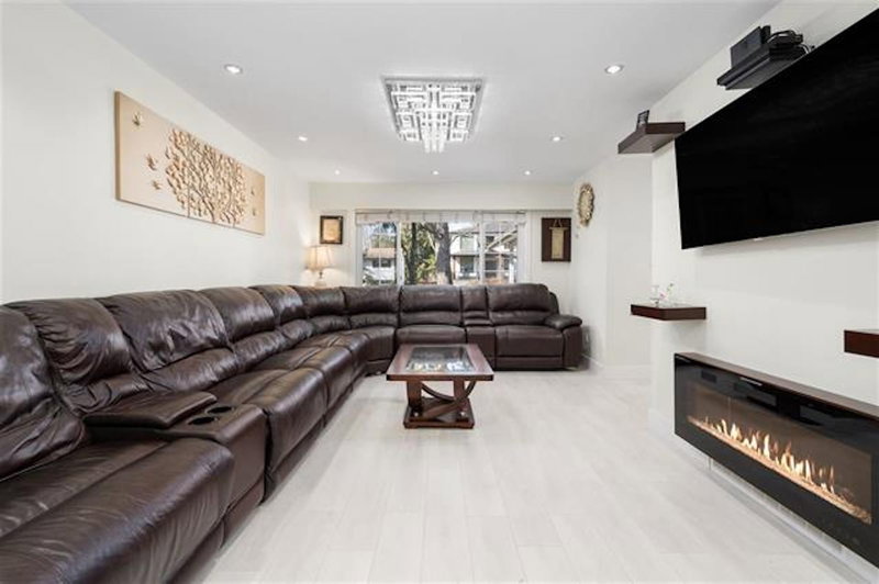 9068 146a Street, Surrey, V3R 6X7 | Image 2