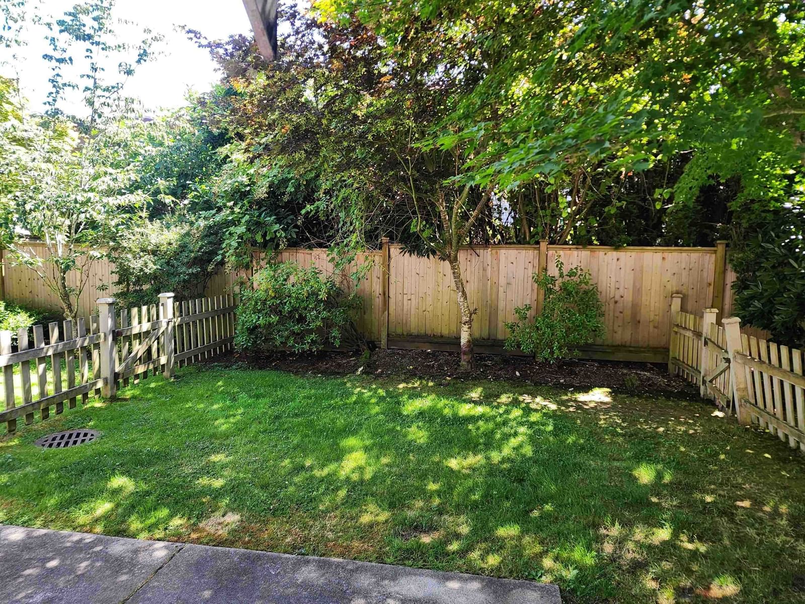 Listing Image 24