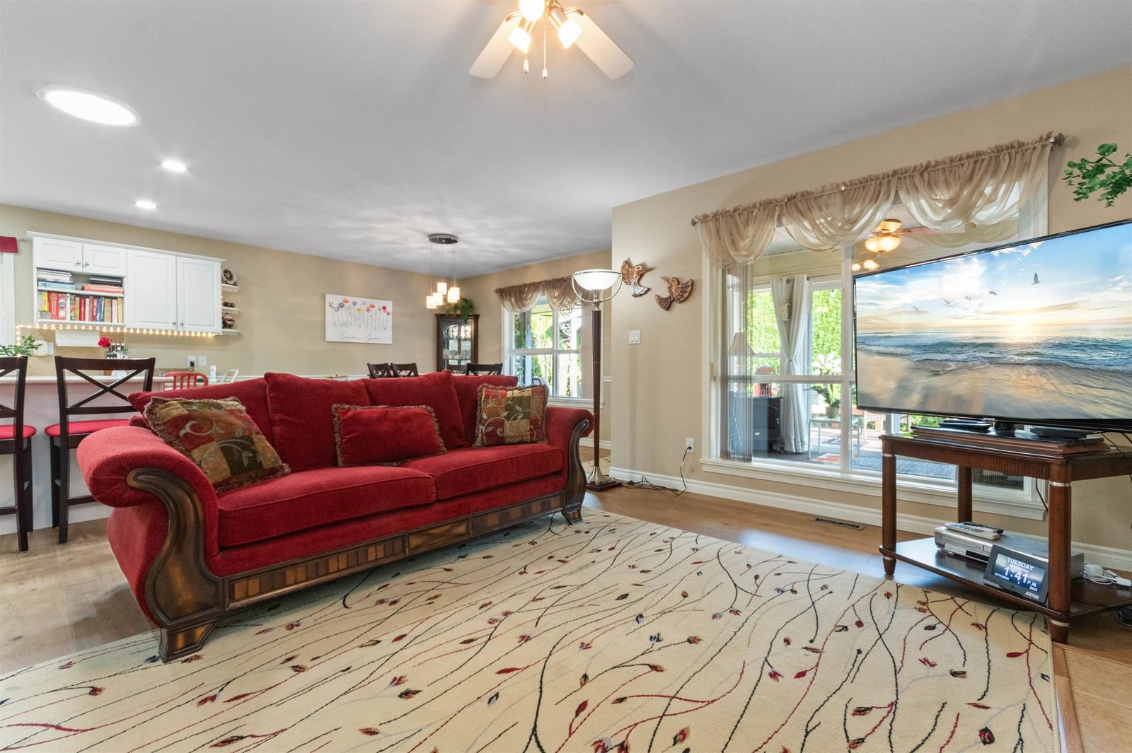 Listing Image 15