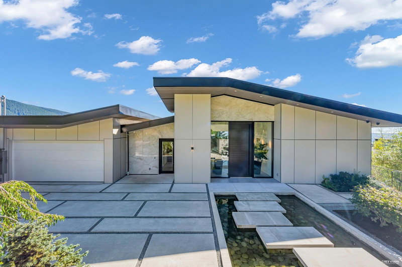 535 Craigmohr Drive, West Vancouver, V7S 1W8 | Image 3