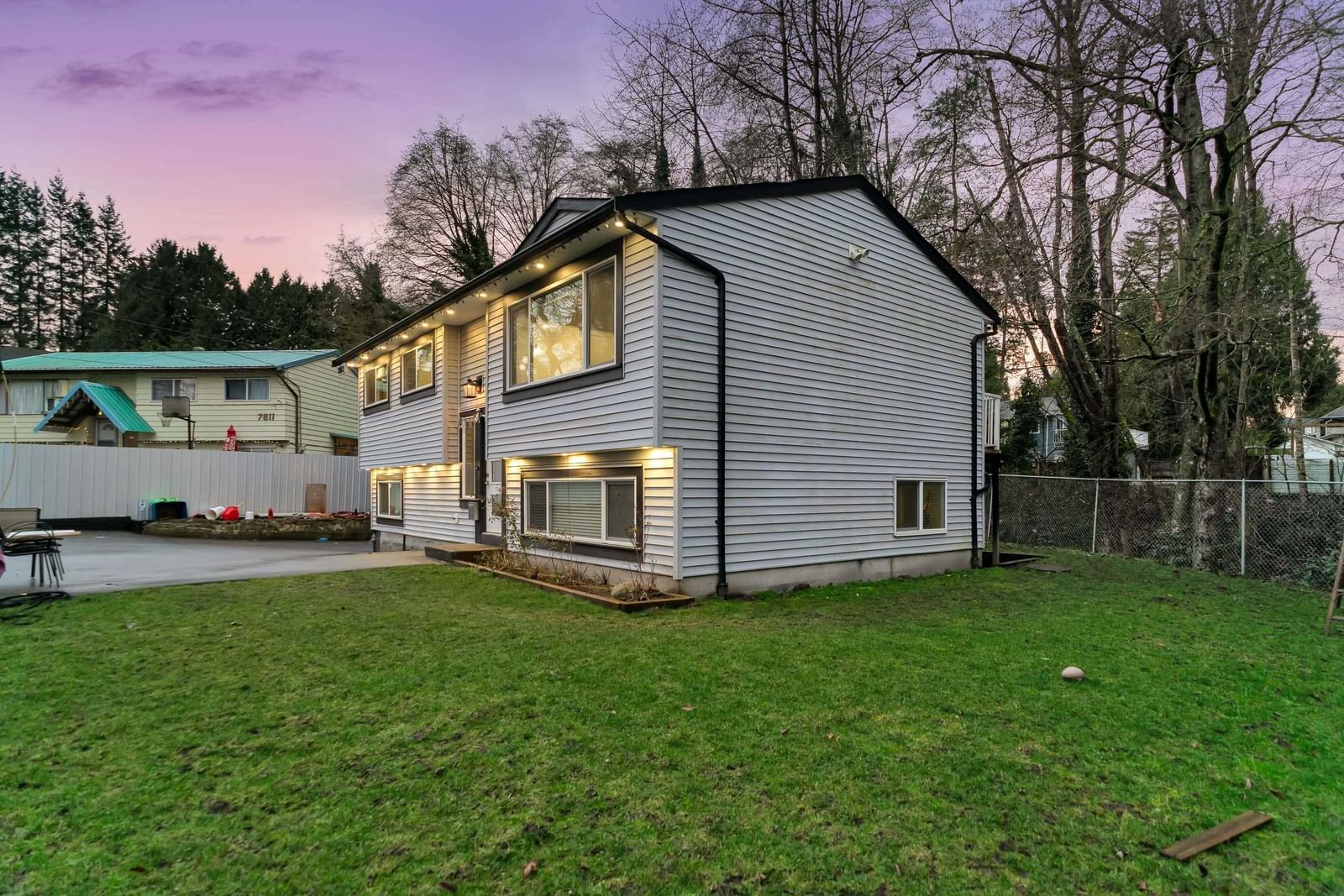 Listing Image 20