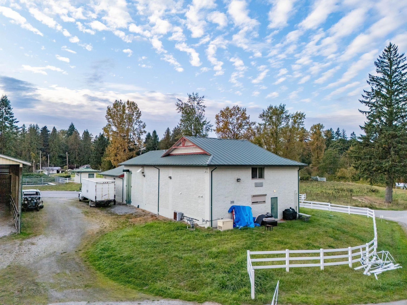 Listing Image 13