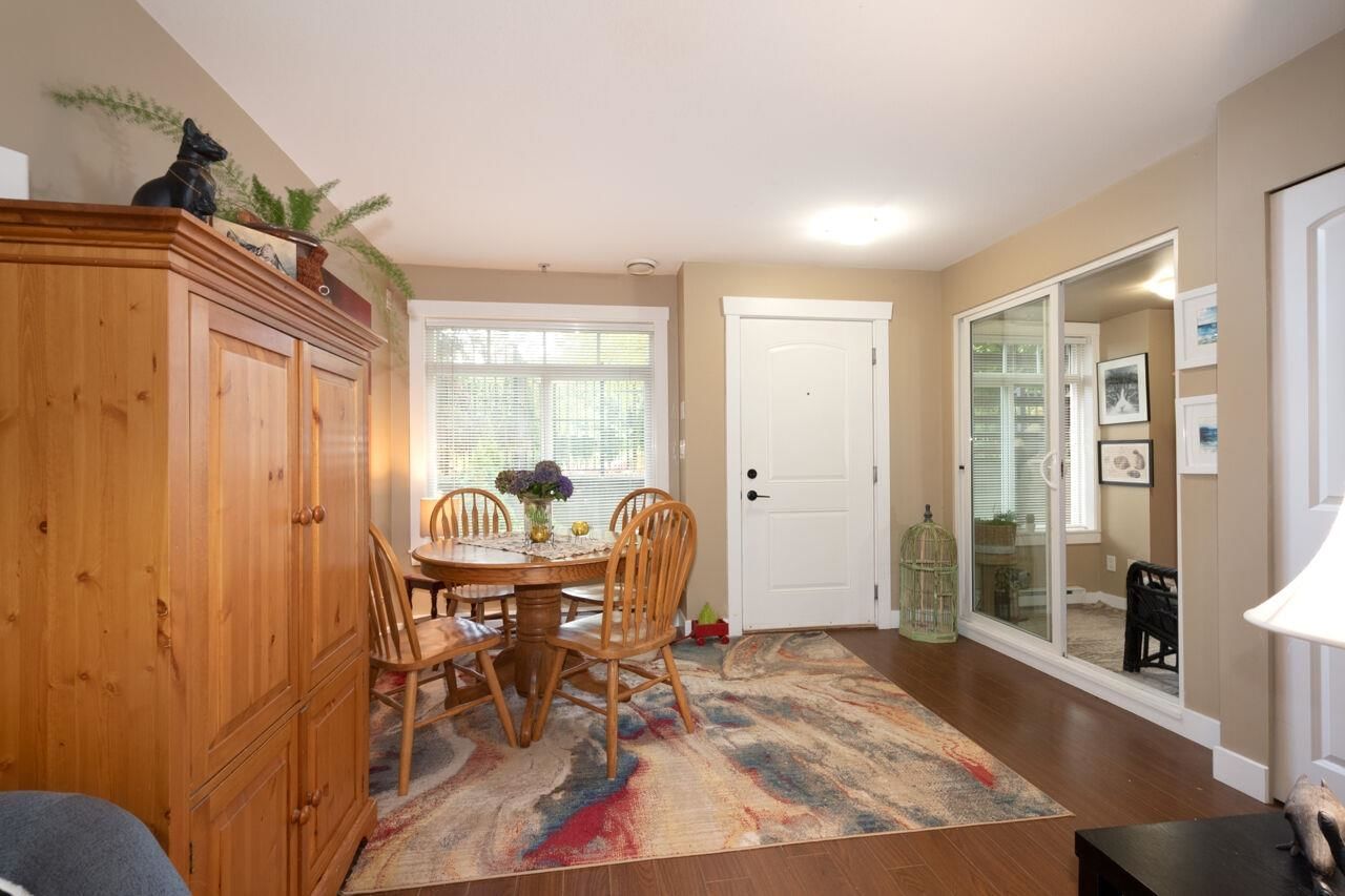 Listing Image 8