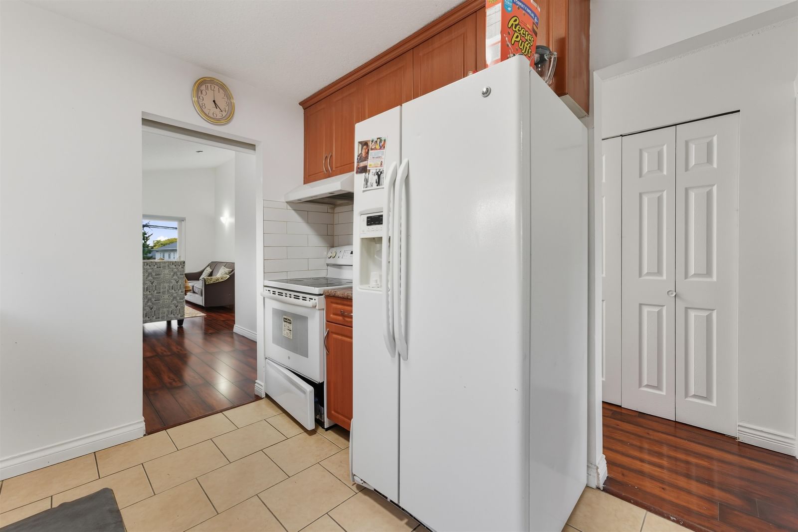 Listing Image 8