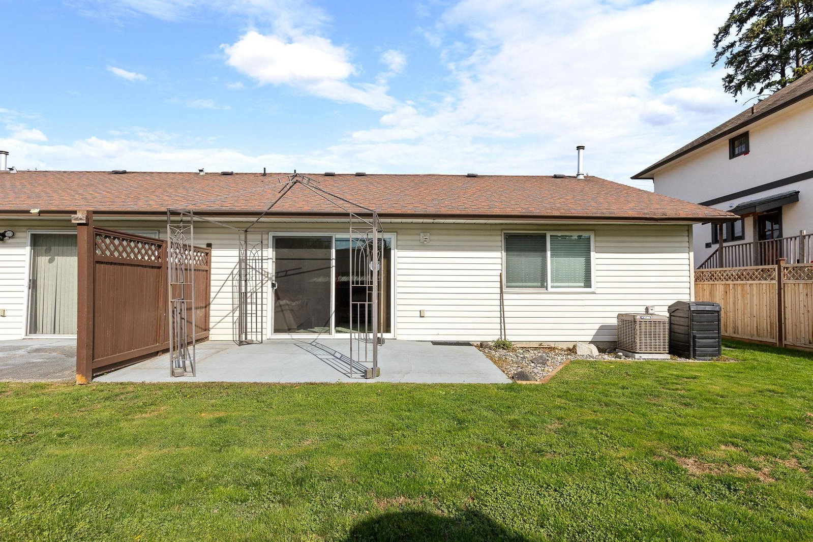 Listing Image 23