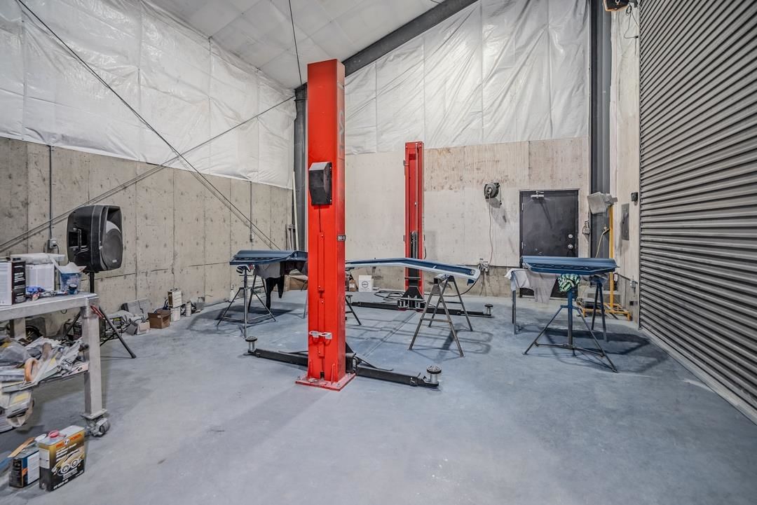 Listing Image 32