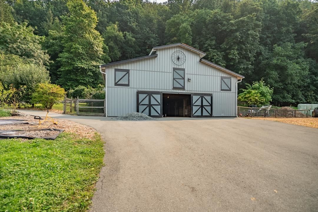 Listing Image 36