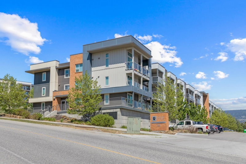 203 - 725 Academy Way, No City Value, V1V 0B4 | Image 3