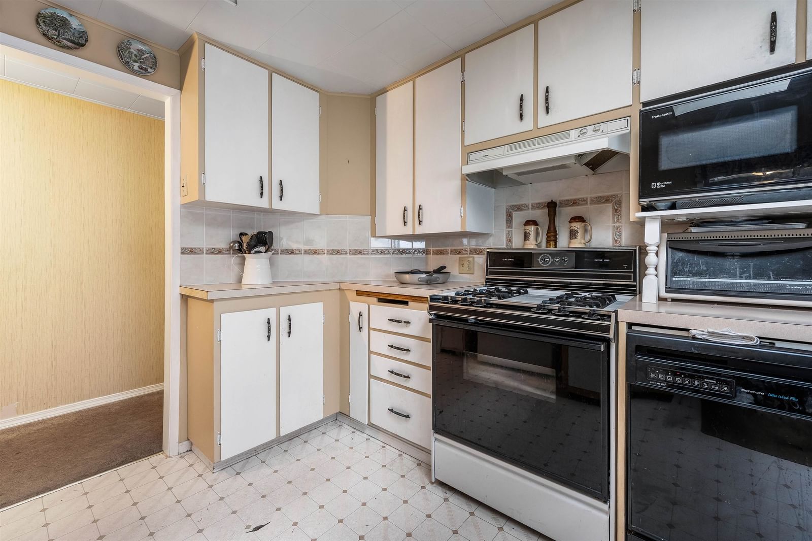 Listing Image 14