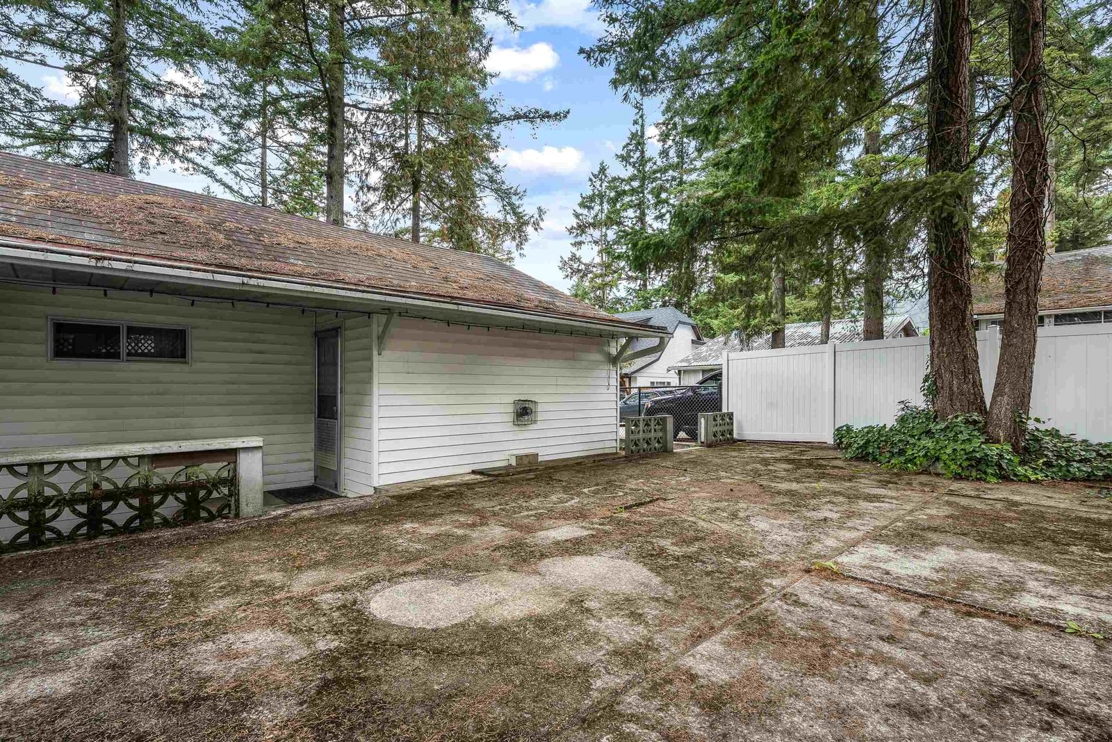 Listing Image 24