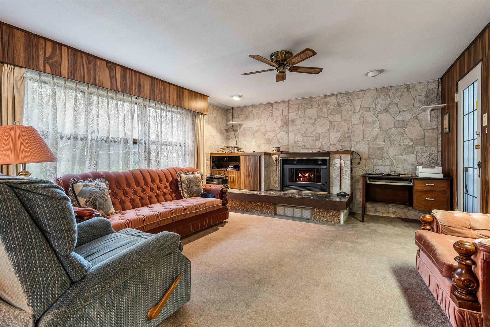 Listing Image 8