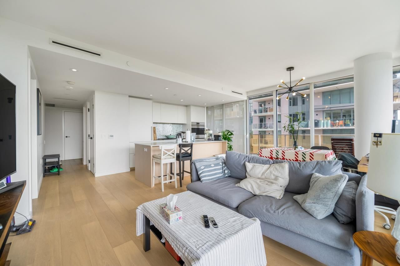 Listing Image 10