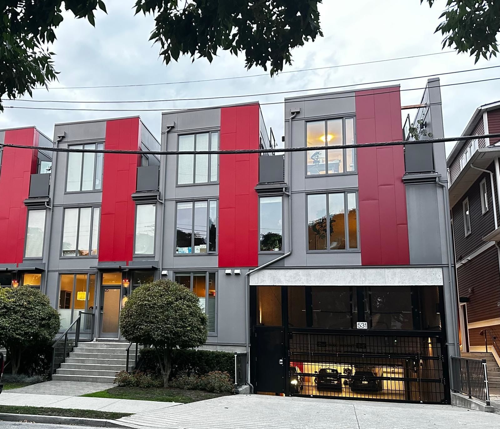 Listing Image 10