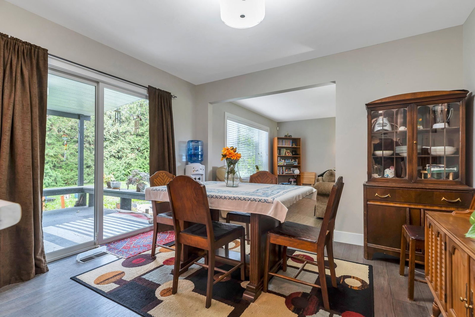 Listing Image 12