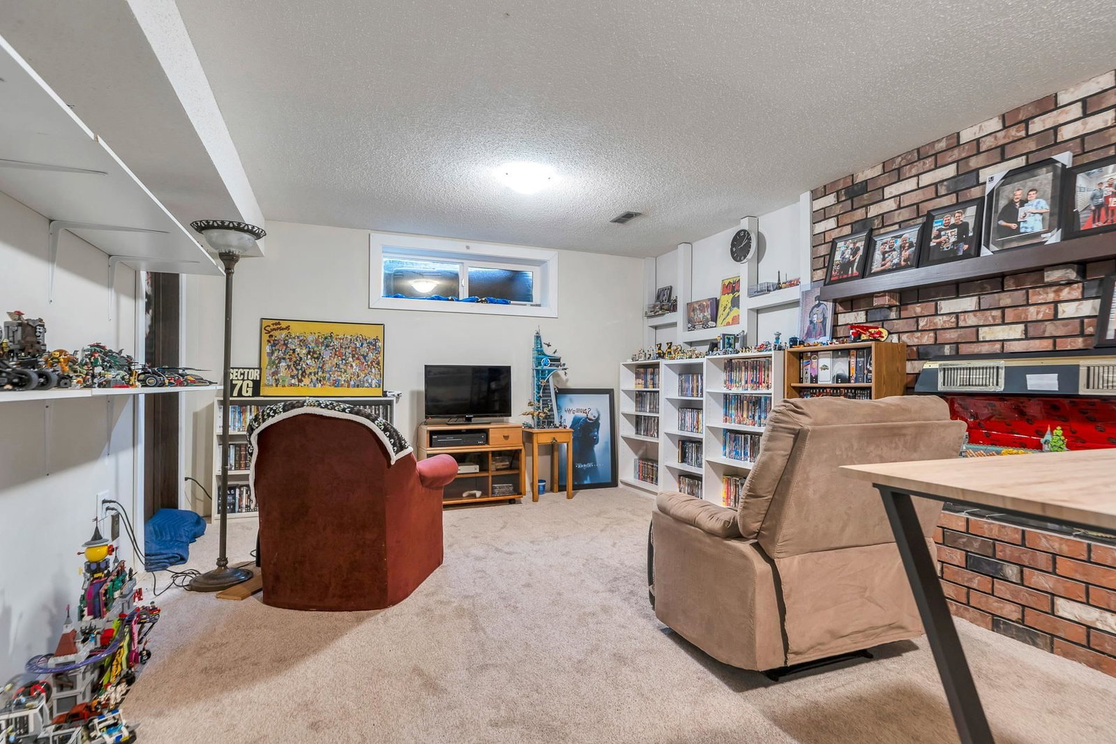 Listing Image 25